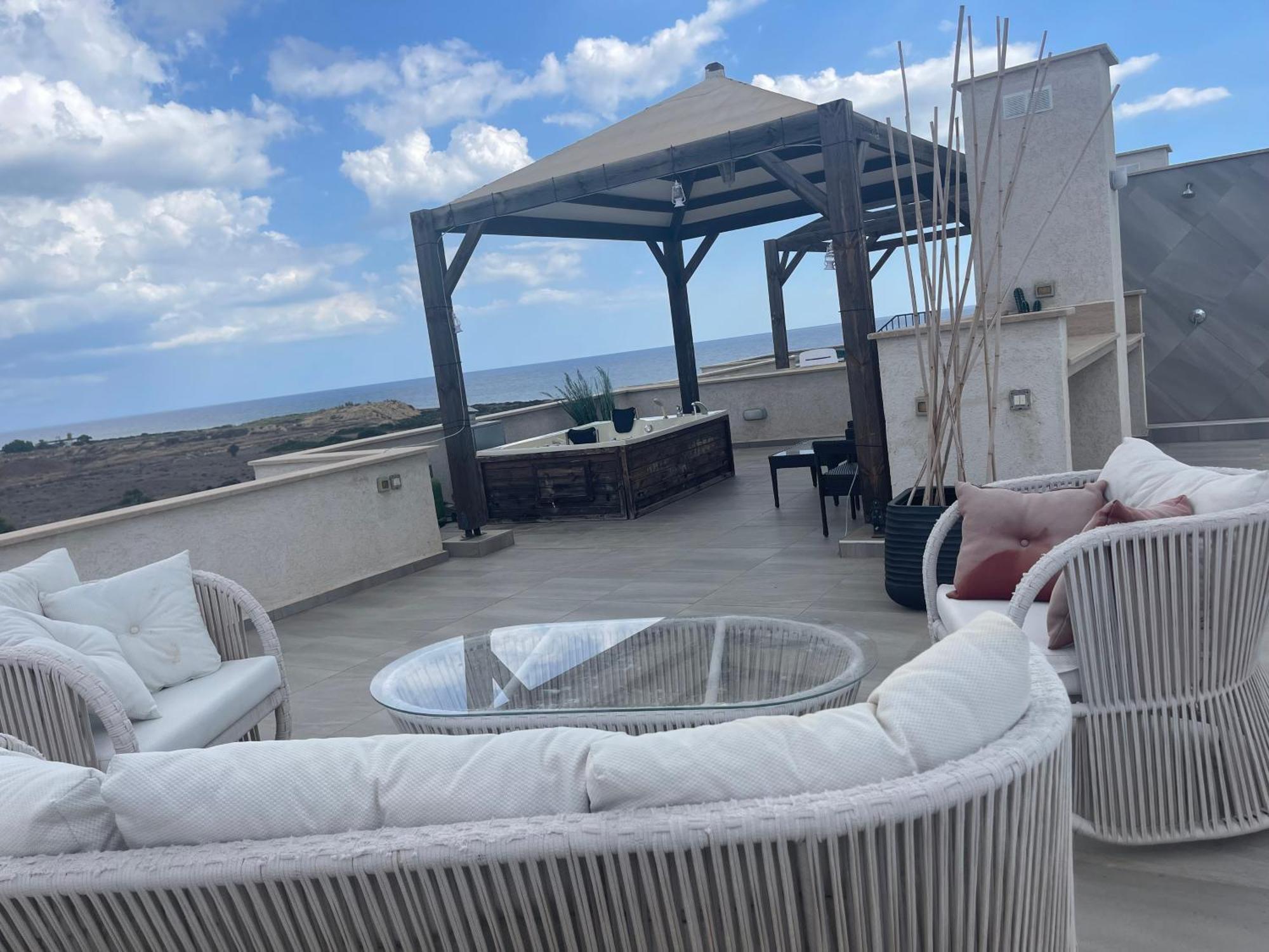 Relaxing Penthouse Suites By The Sea Vokolidha Zewnętrze zdjęcie